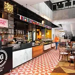 Novotel Centrum بوزنان