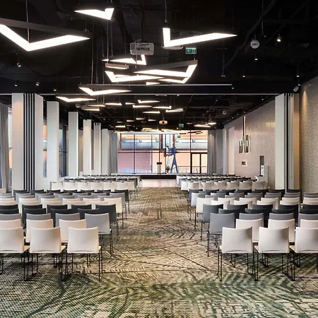 Novotel Centrum فندق 4*