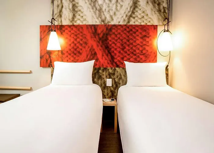 Novotel Centrum Szálloda 4*