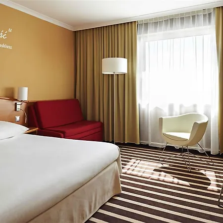 Novotel Centrum Hotel 4*