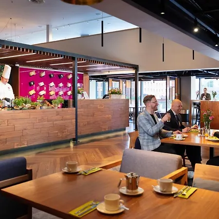 Novotel Centrum Hotell 4*