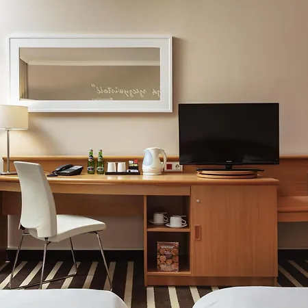 Hotell Novotel Centrum Poznań