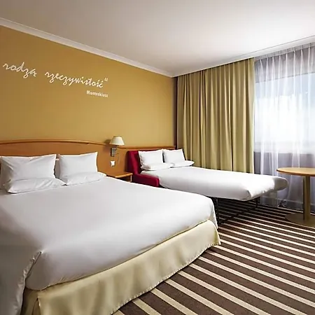 Novotel Centrum מלון 4*