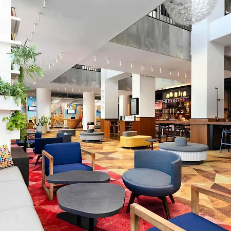 Готель Novotel Centrum